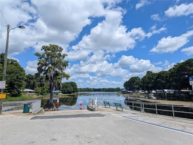 7633 S CRESCENT LOOP, Floral City, FL 34436