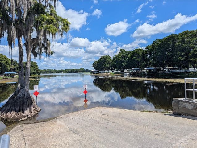 7633 S CRESCENT LOOP, Floral City, FL 34436