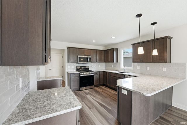 929 Bingham Pass, Fort Wayne, IN 46845