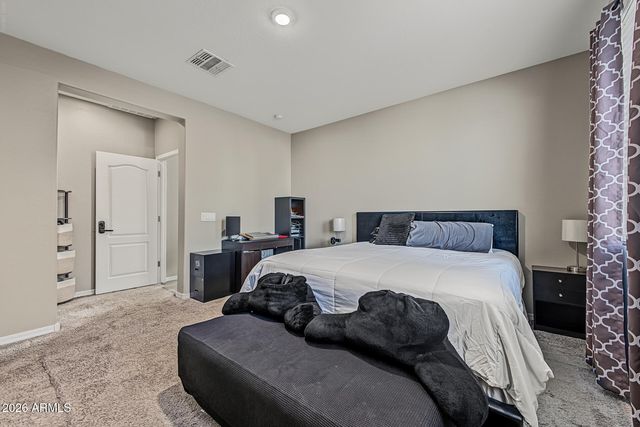 2820 E SUNLAND Avenue, Phoenix, AZ 85040