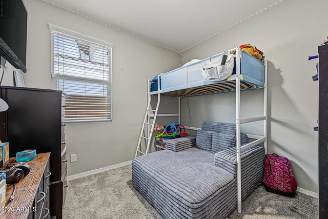 2820 E SUNLAND Avenue, Phoenix, AZ 85040