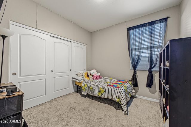 2820 E SUNLAND Avenue, Phoenix, AZ 85040