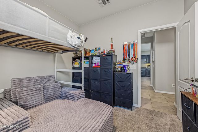 2820 E SUNLAND Avenue, Phoenix, AZ 85040