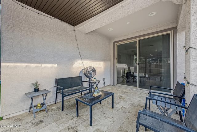 2820 E SUNLAND Avenue, Phoenix, AZ 85040