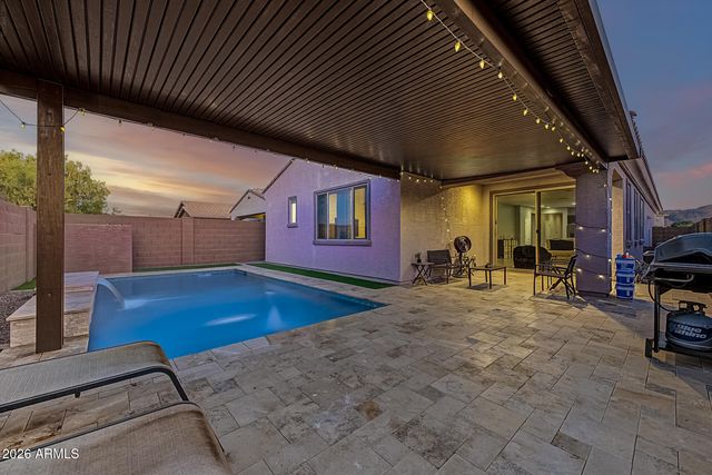 2820 E SUNLAND Avenue, Phoenix, AZ 85040