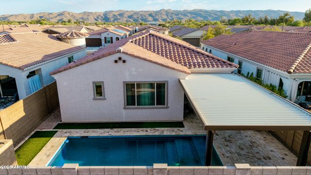 2820 E SUNLAND Avenue, Phoenix, AZ 85040