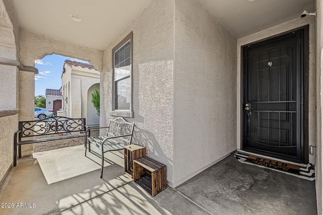 2820 E SUNLAND Avenue, Phoenix, AZ 85040