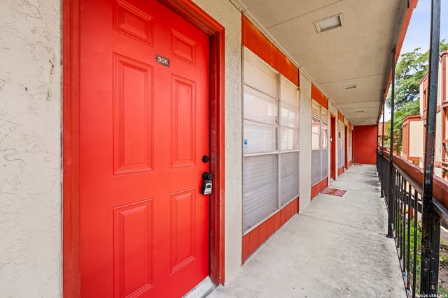 3243 Nacogdoches Rd Apt 906, San Antonio, TX 78217
