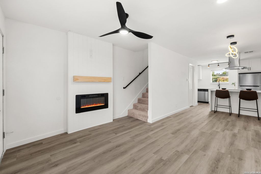 3243 Nacogdoches Rd Apt 906, San Antonio, TX 78217