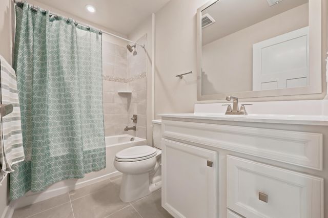 2367 Elowen Ln, Longs, SC 29568