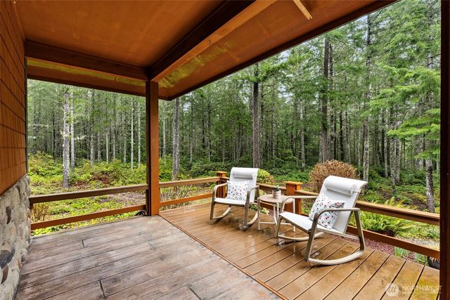 16148 NW Solitude Way, Seabeck, WA 98380