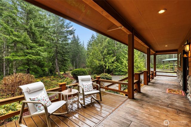 16148 NW Solitude Way, Seabeck, WA 98380