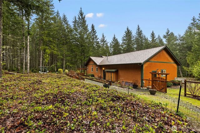 16148 NW Solitude Way, Seabeck, WA 98380