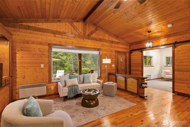 16148 NW Solitude Way, Seabeck, WA 98380