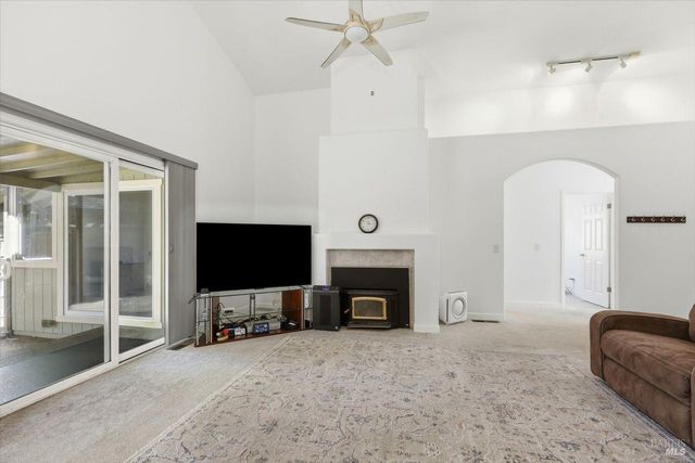 164 Fulton Pl, Windsor, CA 95492