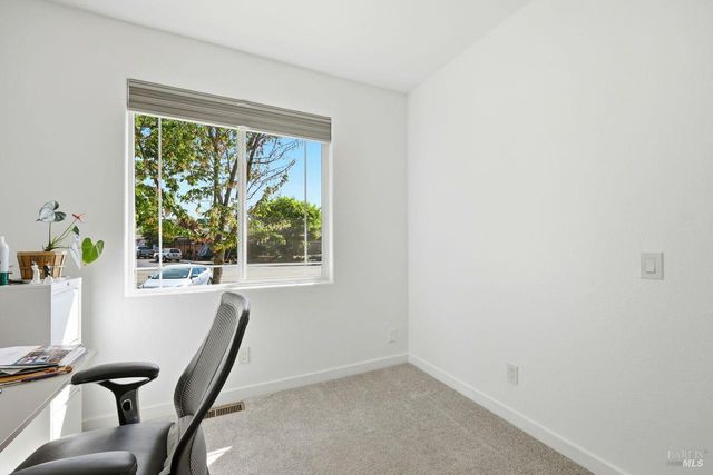 164 Fulton Pl, Windsor, CA 95492