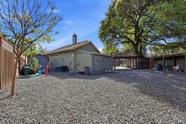 164 Fulton Pl, Windsor, CA 95492