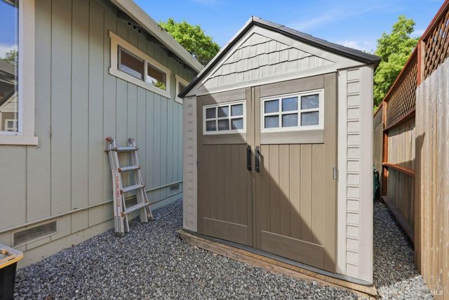 164 Fulton Pl, Windsor, CA 95492