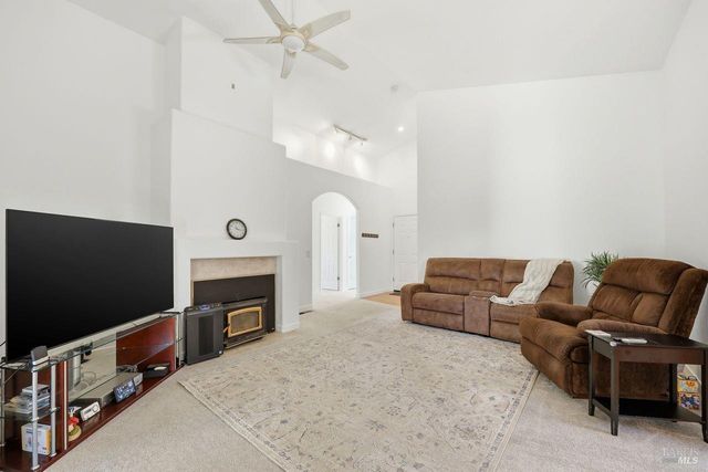 164 Fulton Pl, Windsor, CA 95492