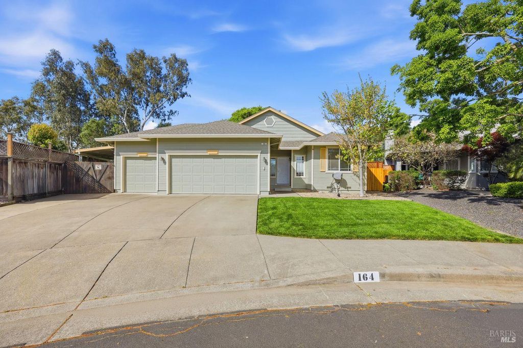 164 Fulton Pl, Windsor, CA 95492