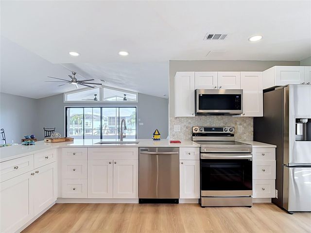 5925 SEASIDE DRIVE, New Port Richey, FL 34652