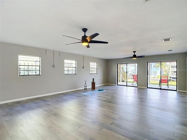 5925 SEASIDE DRIVE, New Port Richey, FL 34652