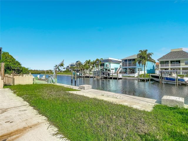 5925 SEASIDE DRIVE, New Port Richey, FL 34652