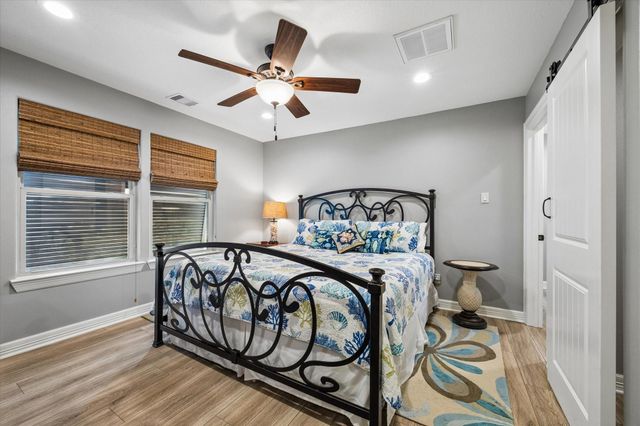 1522 Windsong Way, Galveston, TX 77554
