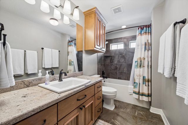 1522 Windsong Way, Galveston, TX 77554