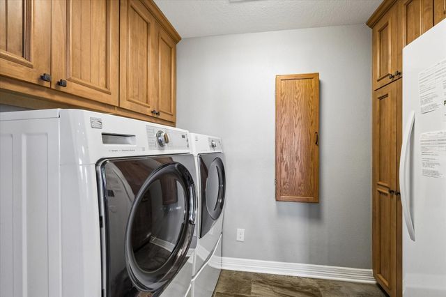 1522 Windsong Way, Galveston, TX 77554