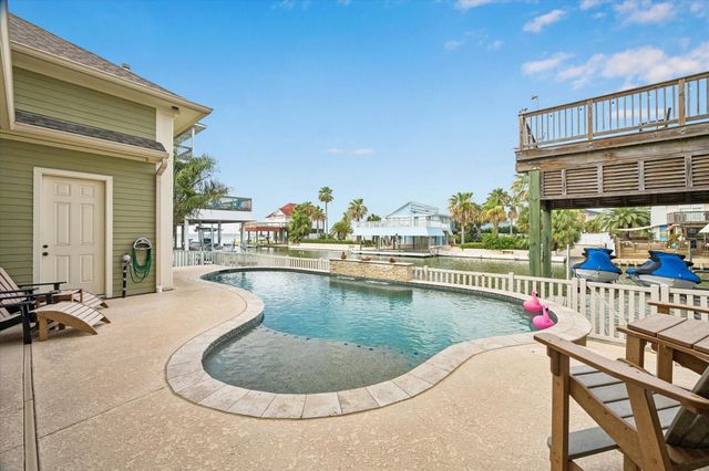 1522 Windsong Way, Galveston, TX 77554
