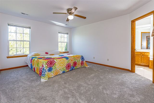 2008 Fox Trail Drive NE, Cedar Rapids, IA 52402
