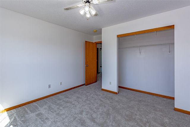2008 Fox Trail Drive NE, Cedar Rapids, IA 52402