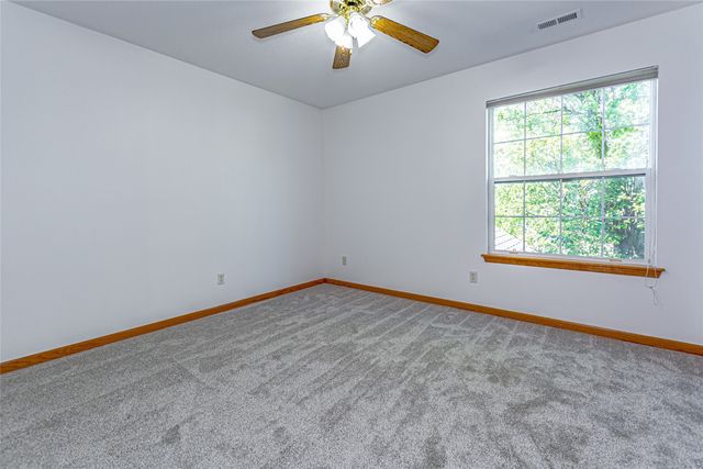 2008 Fox Trail Drive NE, Cedar Rapids, IA 52402