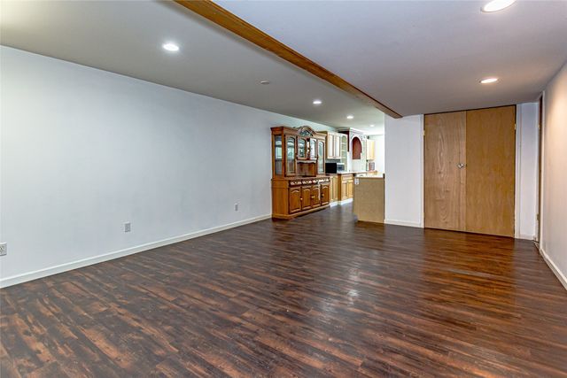 2008 Fox Trail Drive NE, Cedar Rapids, IA 52402