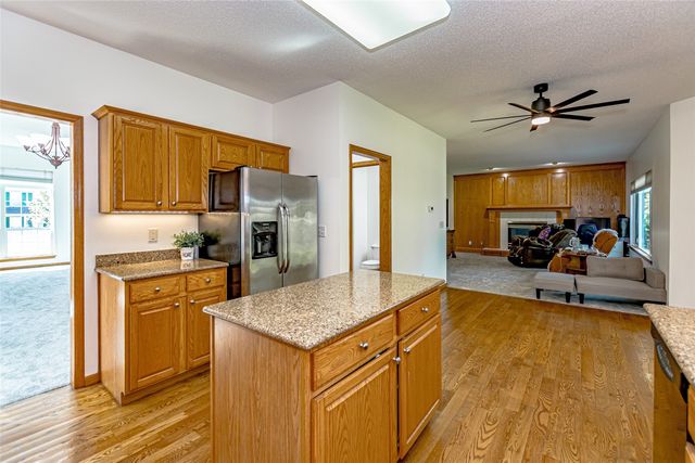 2008 Fox Trail Drive NE, Cedar Rapids, IA 52402