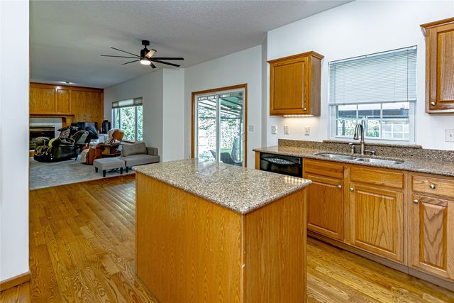 2008 Fox Trail Drive NE, Cedar Rapids, IA 52402