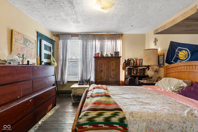 2933 Winthrop Avenue, Indianapolis, IN 46205