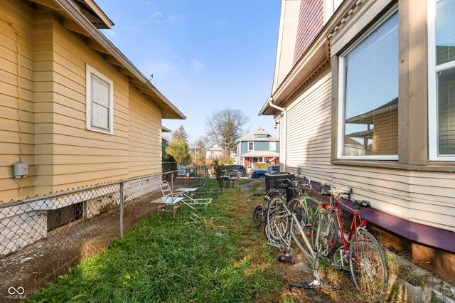 2933 Winthrop Avenue, Indianapolis, IN 46205