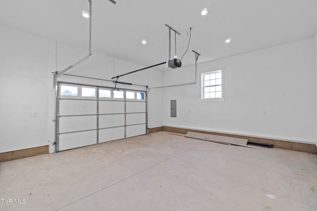 210 Emperor Lane, Greeneville, TN 37743