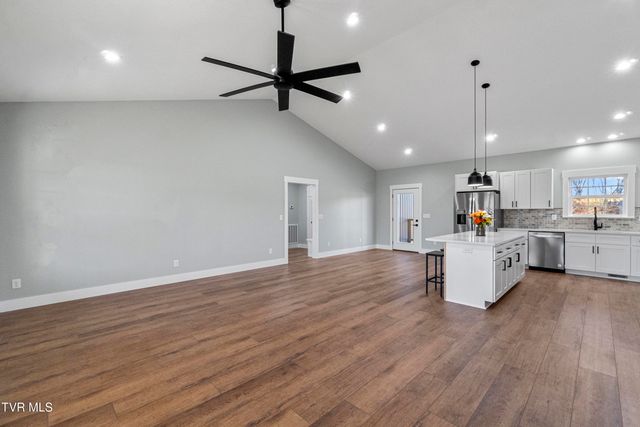 210 Emperor Lane, Greeneville, TN 37743