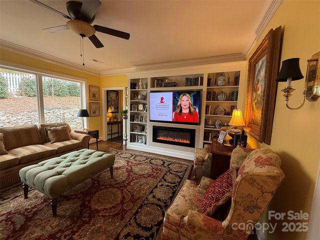 225 Kings Creek Court NE, Concord, NC 28025