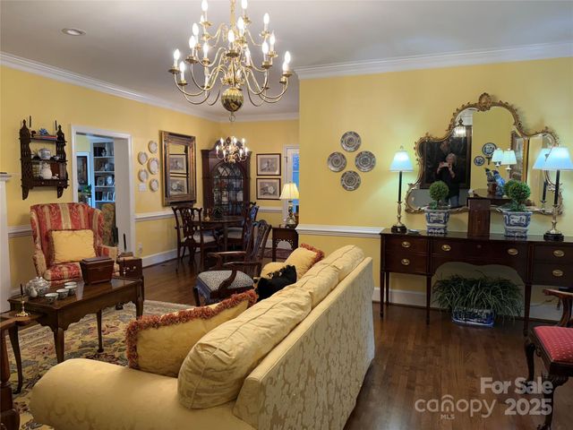 225 Kings Creek Court NE, Concord, NC 28025