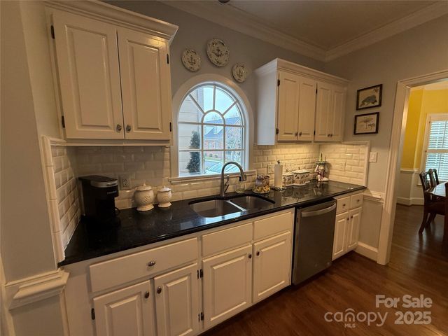 225 Kings Creek Court NE, Concord, NC 28025