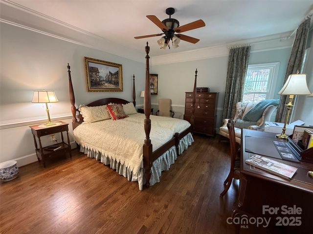 225 Kings Creek Court NE, Concord, NC 28025
