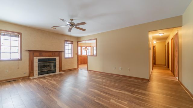 312 Fairfield Drive, Crown Point, IN 46307