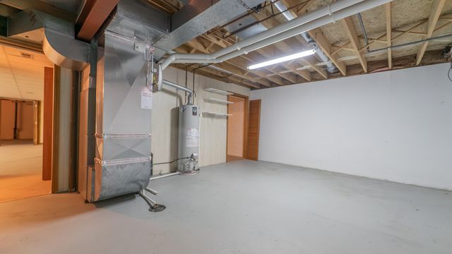 312 Fairfield Drive, Crown Point, IN 46307