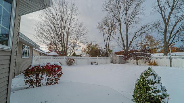 312 Fairfield Drive, Crown Point, IN 46307