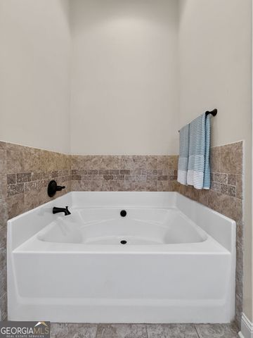 4056 Madison Acres Drive, Locust Grove, GA 30248