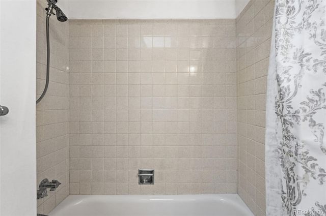 7240 Glacier View Road, Longmont, CO 80503